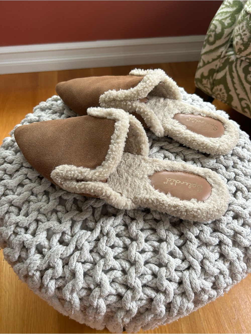 Splendid Sherpa Mules Size 9.5